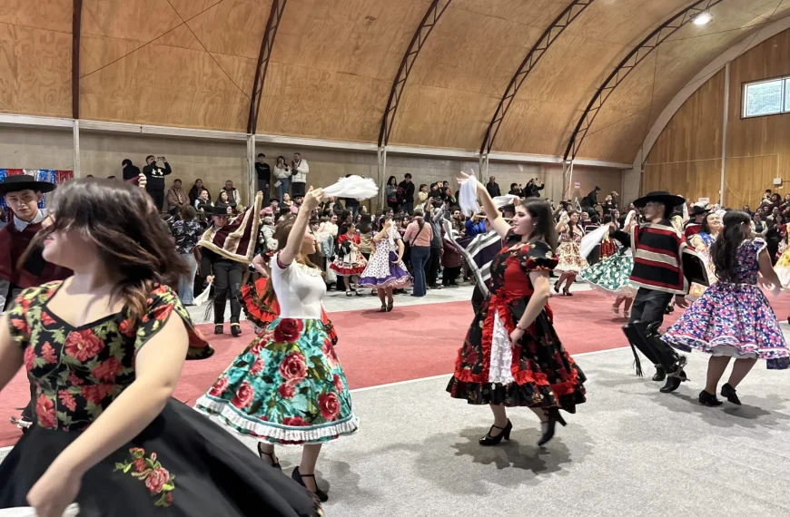 Gran Cuecazo Estudiantil: Celebrando la Tradición en Magallanes