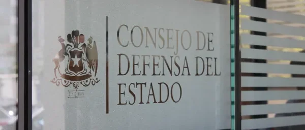 CDE desestima querella contra Claudio Orrego por ProCultura