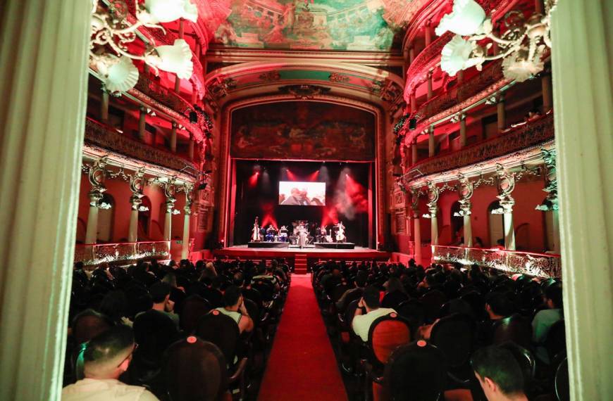 Tarantino Teatro: Así será su nuevo proyecto en 2027