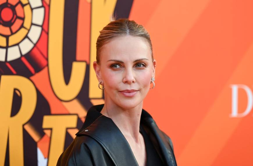Charlize Theron crítica con fuerza a Timothée Chalamet sobre ballet