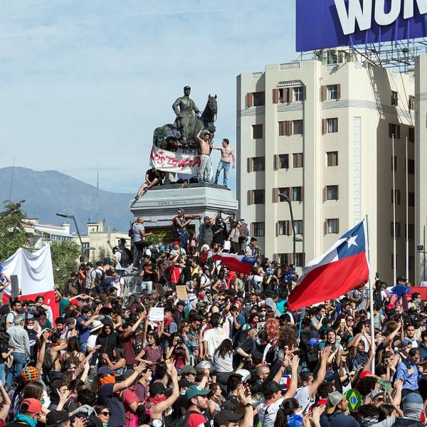 Agresión política en Chile: Kast condena ataque a Olivares