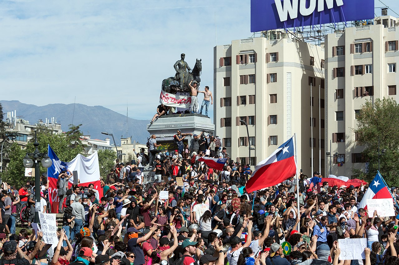 Agresión política en Chile: Kast condena ataque a Olivares