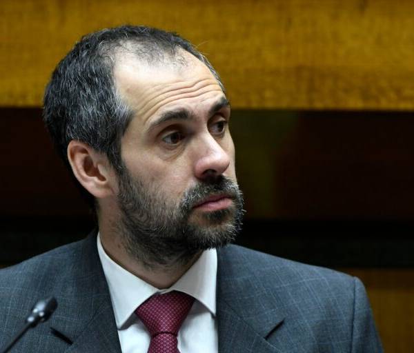 Harald Beyer y su crítica a la guerrilla política en Chile