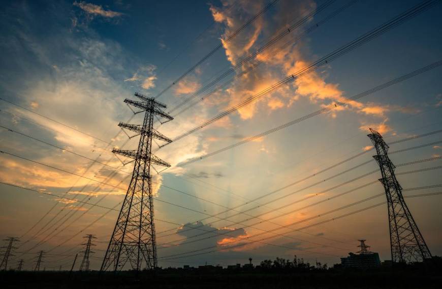 Tineo-Nueva Ancud: 5 señales del nuevo ciclo eléctrico para el sur