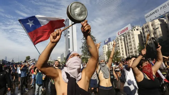 Foro Madrid: ¿Por qué provoca tanto rechazo en Chile?